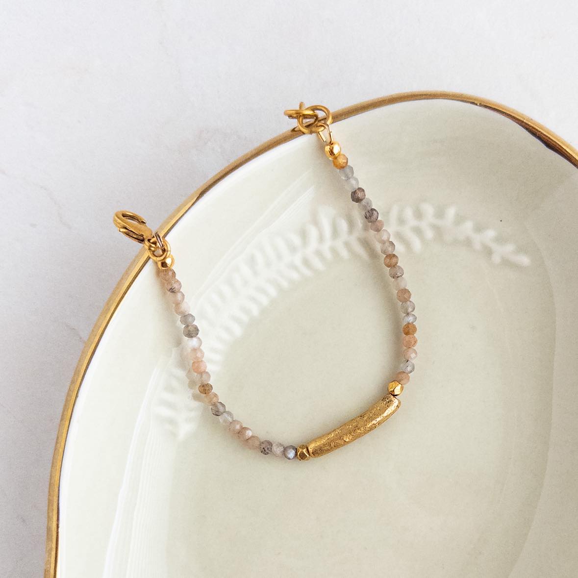 Gold Sunstone Gemstone Bracelet