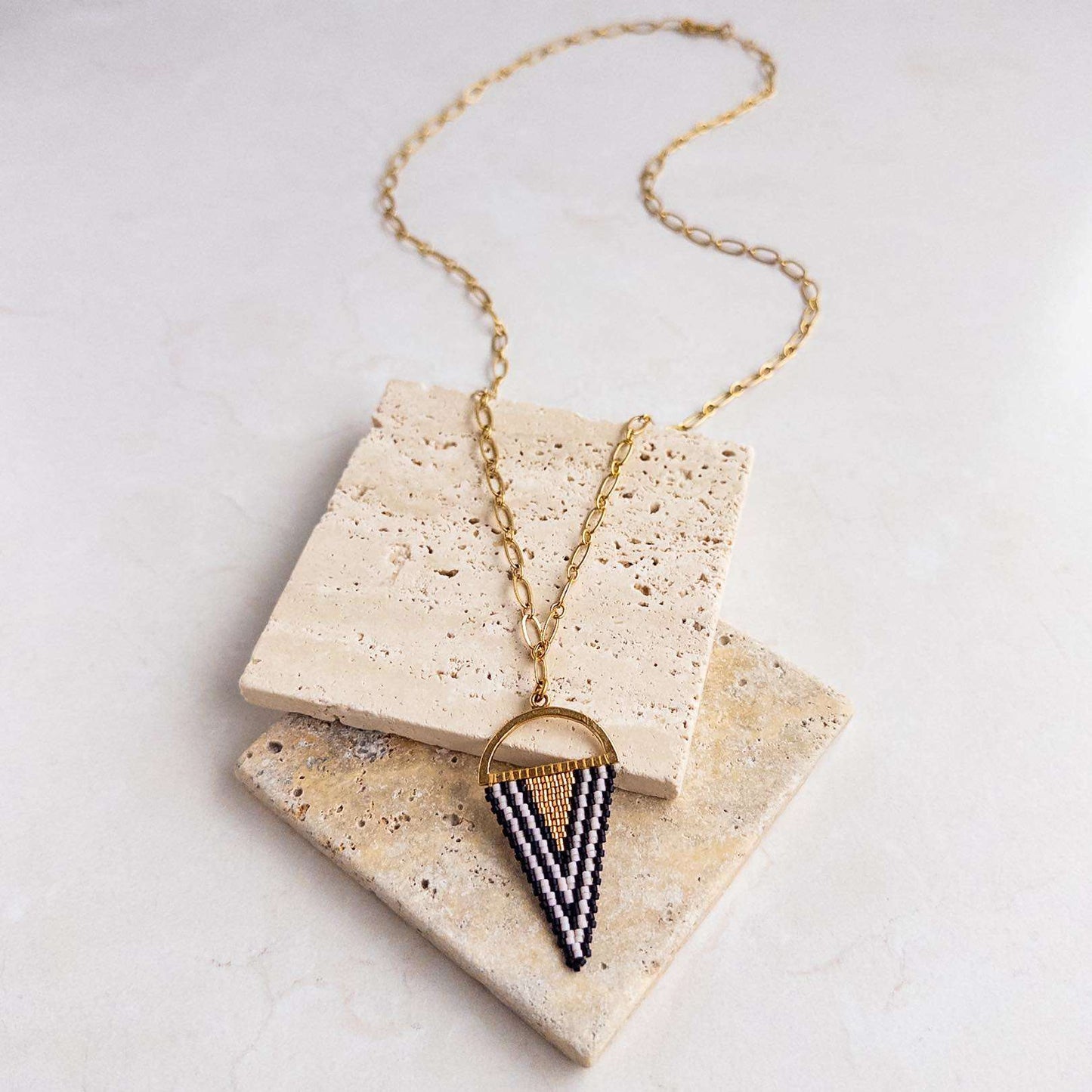 Beaded Black and White Triangle Gold Chain Link Necklace