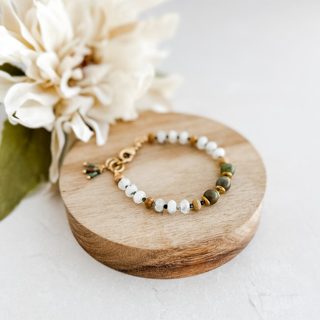 White Moonstone Single Strand Bracelet