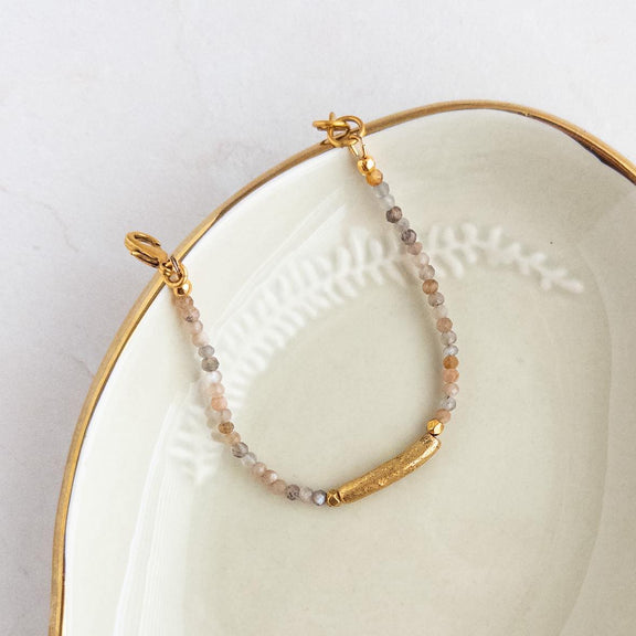 Gold Sunstone Gemstone Bracelet - Bracelet - Elizabeth Bergesen